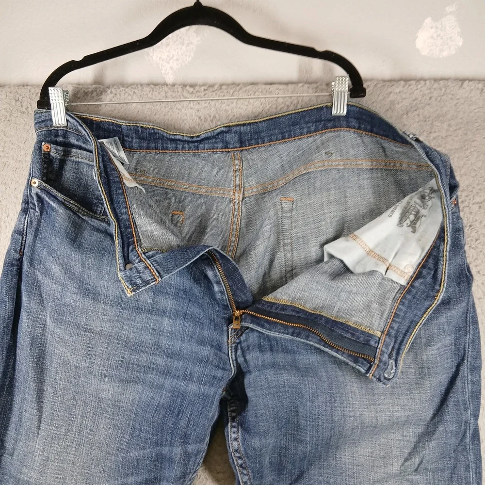 Levi's 514 Straight Fit Jeans Men's 40x30 Medium Wash Denim